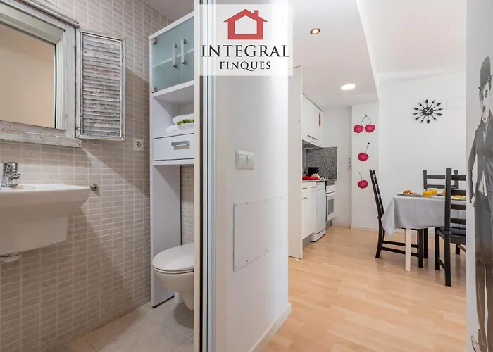 Charlie Chaplin بالاموس